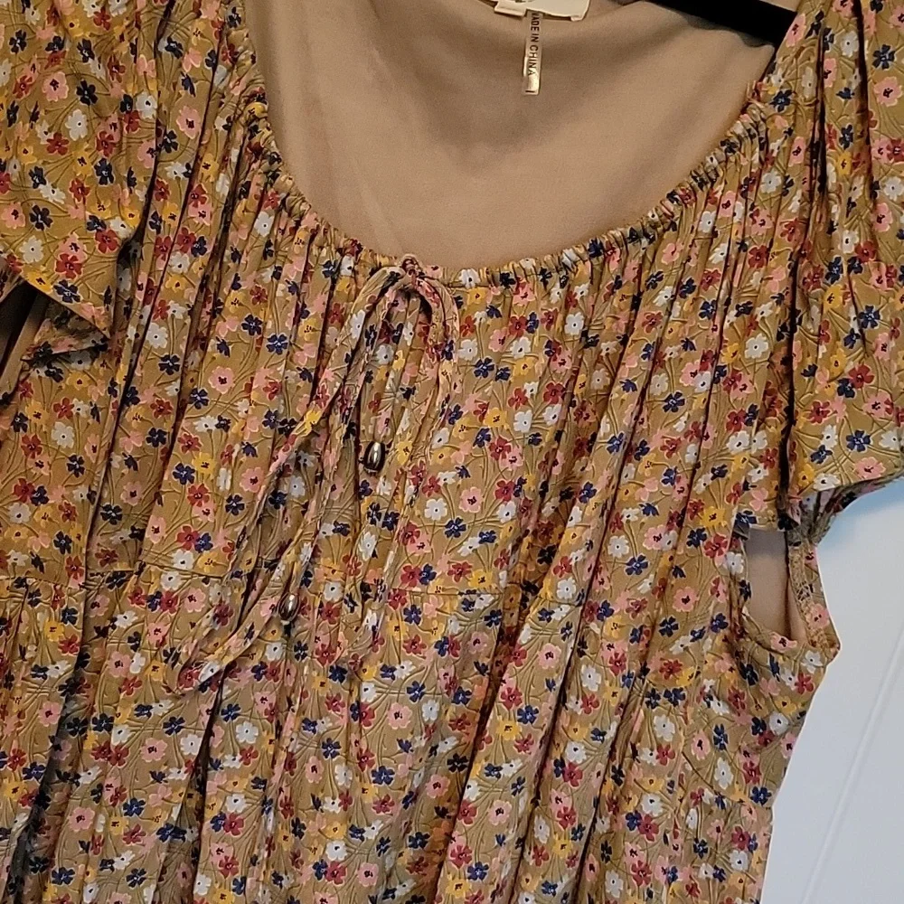 Entro flowy floral dress- XL.  NEVER WORN - Picture 2 of 4